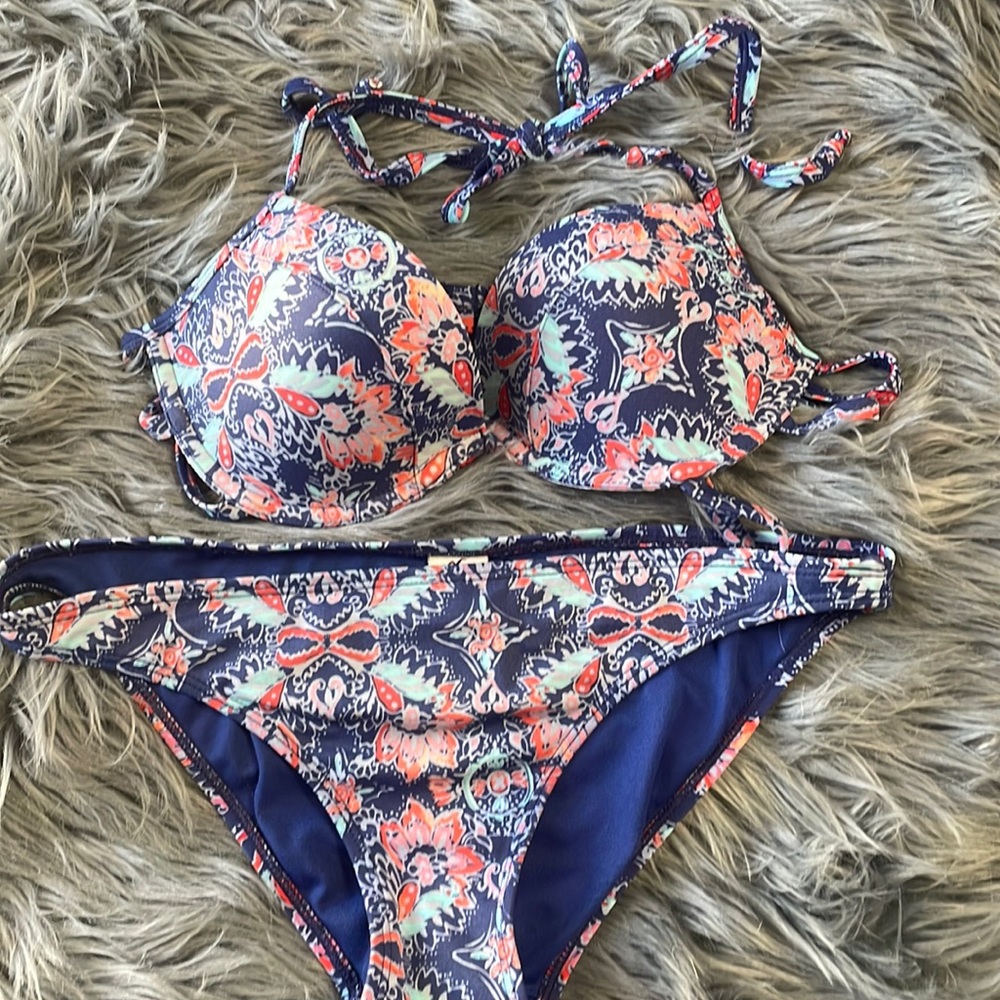 “Holister” Bikini